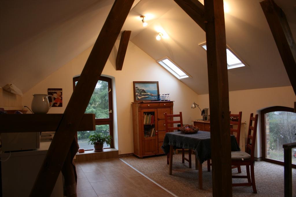Blumenhaus Apartment Фелтен Екстериор снимка